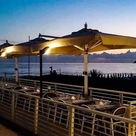 Delfino Hotel *